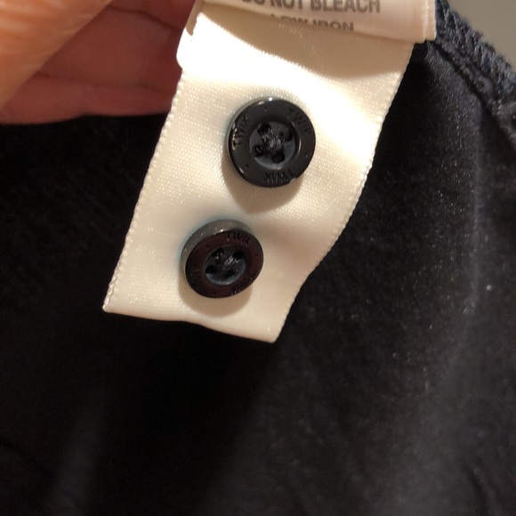 H&M sleeveless black shirt - Picture 7 of 8